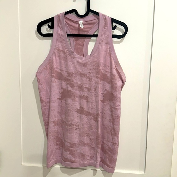 Athleta momentum camo tank purple L - Picture 1 of 3